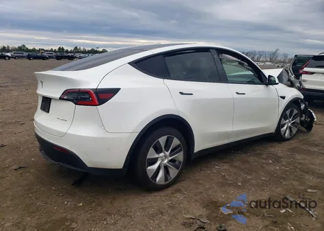2021 Tesla Model Y z USA, uszkodzony, nr VIN 5YJYGDEE5MF071437